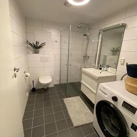 Central Apartment With Free Parking Near Ski Trail Tromso Exterior photo